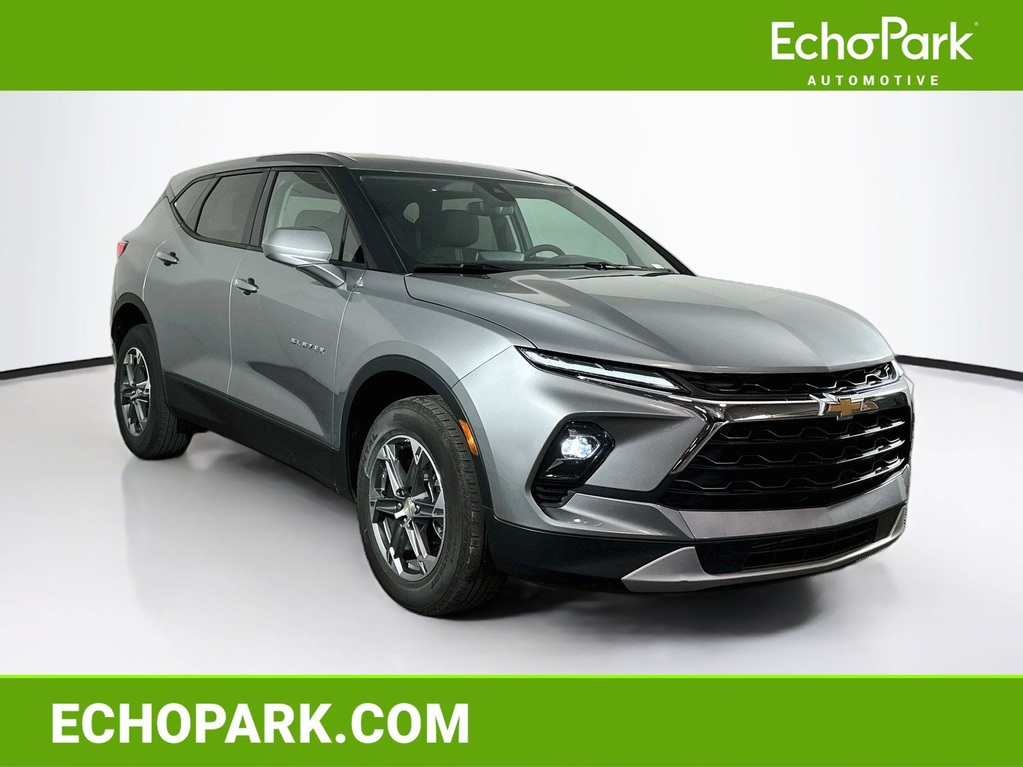 Used 2026 Chevrolet Blazer LT FWD image 1