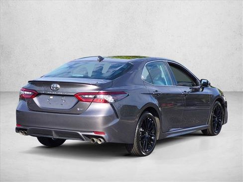 Used 2024 Toyota Camry XSE FWD image 5