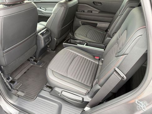 New 2026 Nissan Pathfinder Rock Creek AWD/4WD image 14