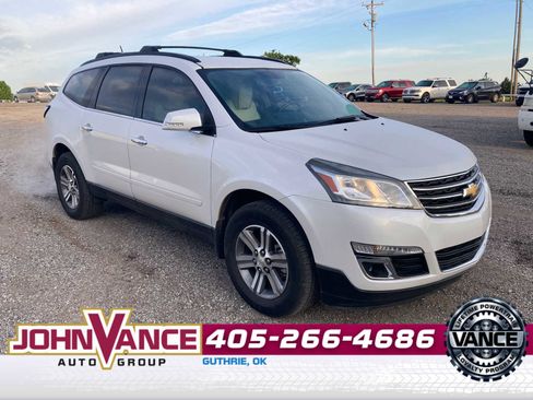Used 2017 Chevrolet Traverse LT FWD image 10