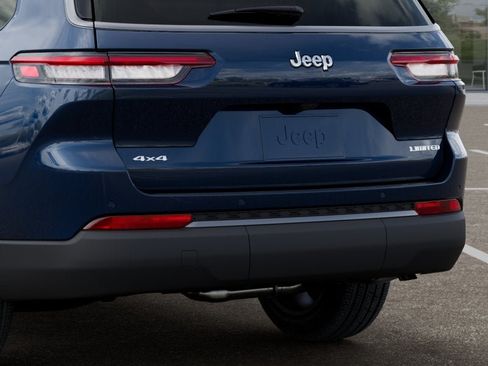 New 2026 Jeep Grand Cherokee L Limited w/ Limited Altitude Package AWD/4WD image 39