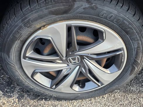 Used 2019 Honda Civic LX image 9