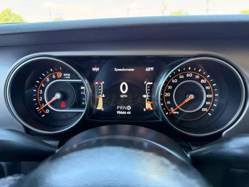 Used 2020 Jeep Gladiator Sport w/ Quick Order Package 24S AWD/4WD image 26