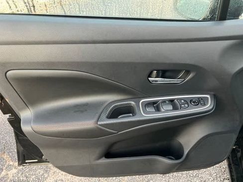 New 2025 Nissan Versa SR w/ Trunk Package image 18