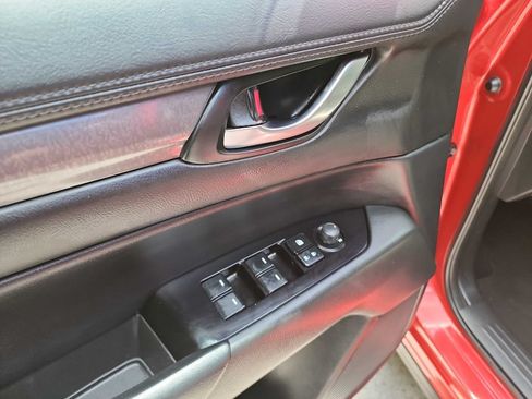 Used 2019 MAZDA CX-5 Touring FWD image 13