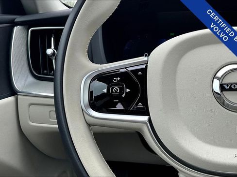 Used 2025 Volvo XC60 T8 Plus w/ Protection Package Premier image 26