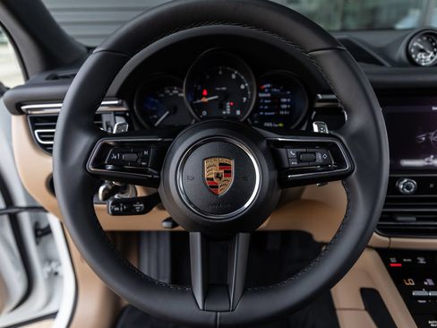 New 2026 Porsche Macan AWD/4WD image 28