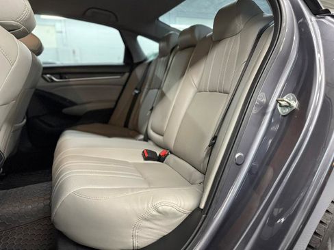 Used 2019 Honda Accord LX image 30