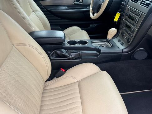 Used 2005 Ford Thunderbird RWD image 17
