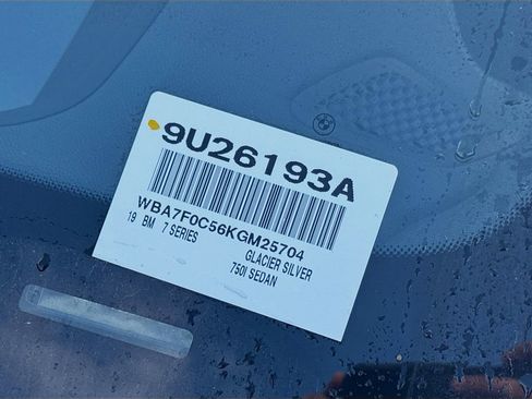 Used 2019 BMW 750i w/ M Sport Package image 37