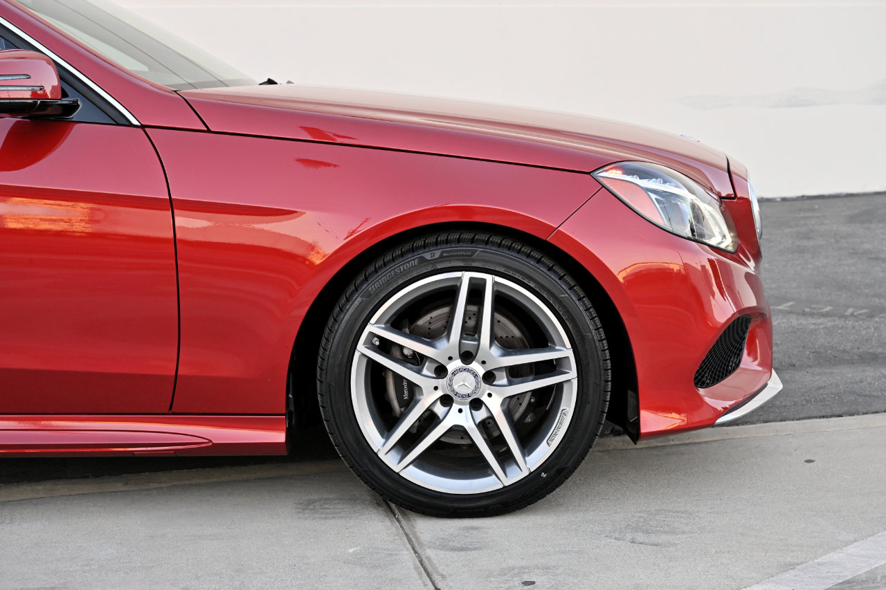 Used 2014 Mercedes-Benz E 350 4MATIC Wagon image 36