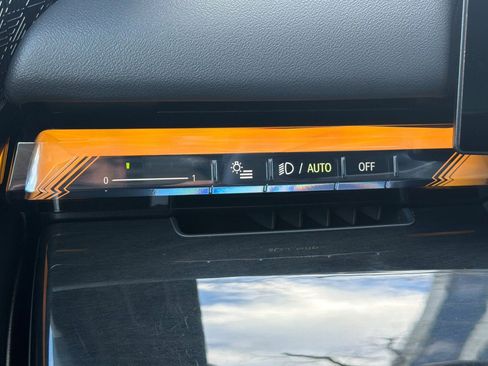 Certified 2024 BMW i5 eDrive40i w/ Premium Package image 36