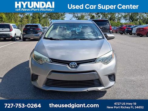Used 2015 Toyota Corolla LE FWD image 8