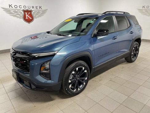 Used 2025 Chevrolet Equinox RS w/ Convenience Package III AWD/4WD image 3