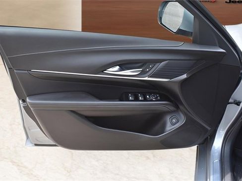 Used 2023 Cadillac CT4 Luxury image 11