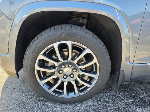 Used 2020 GMC Acadia Denali w/ Trailering Package AWD/4WD image 13
