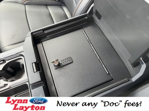 New 2025 Ford F250 Lariat w/ Lariat Ultimate Package image 18