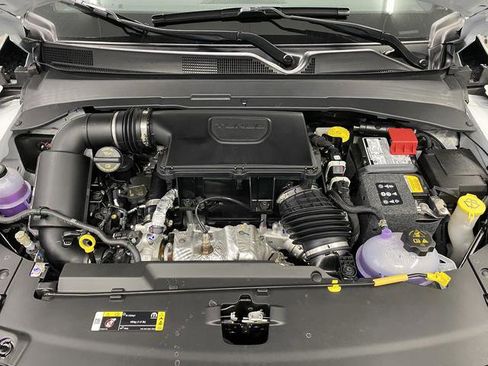 New 2025 Jeep Compass Latitude w/ Sun & Sound Group image 39