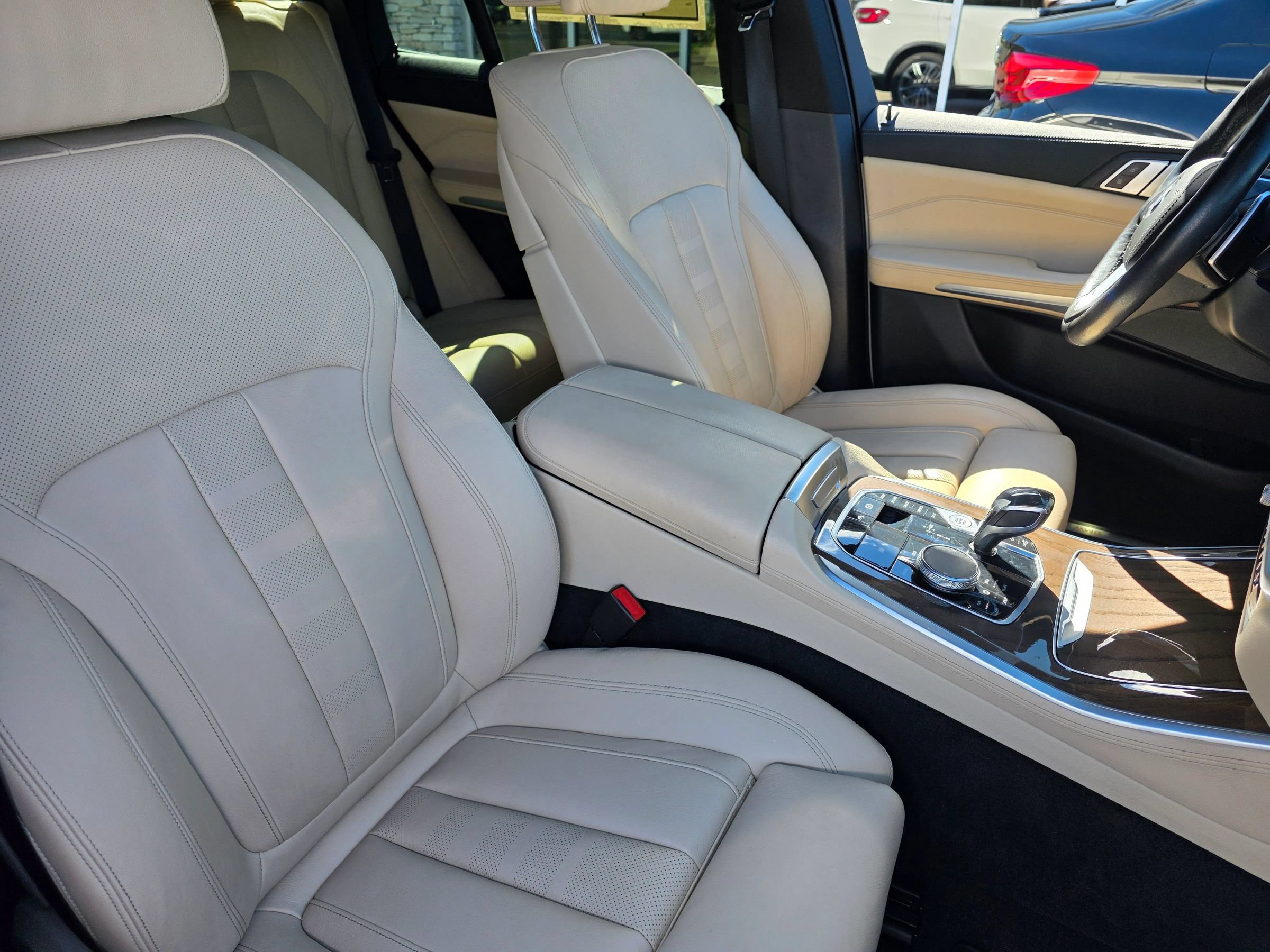 Used 2021 BMW X5 xDrive40i w/ Premium Package AWD/4WD image 7