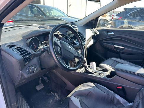 Used 2017 Ford Escape Titanium image 19