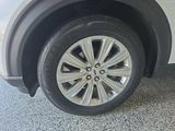 Certified 2020 Ford Explorer Limited image 3