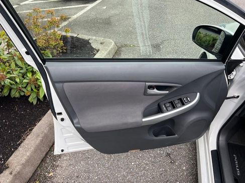 Used 2011 Toyota Prius Two FWD image 10