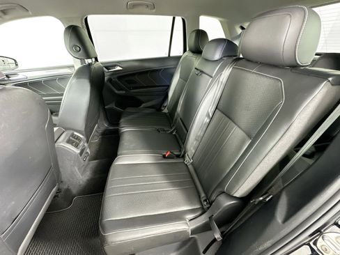 Used 2022 Volkswagen Tiguan SE image 23