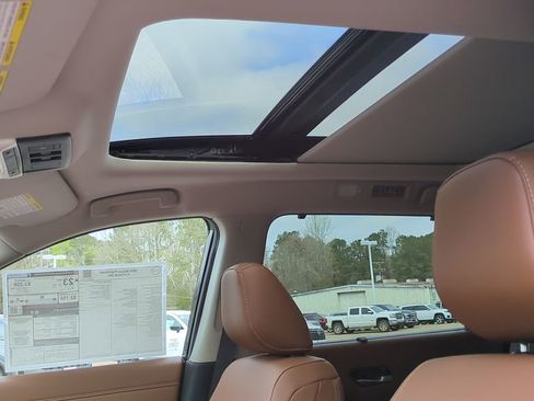 New 2026 Nissan Pathfinder Platinum FWD image 13