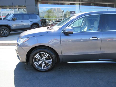 Used 2018 Acura MDX SH-AWD image 2