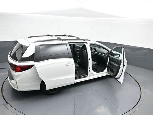 Certified 2025 Honda Odyssey Sport-L image 46