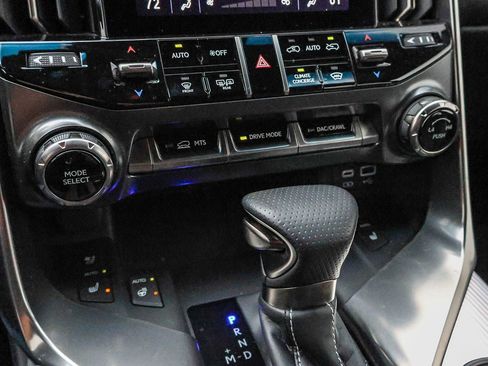 Used 2024 Lexus LX 600 F Sport image 33