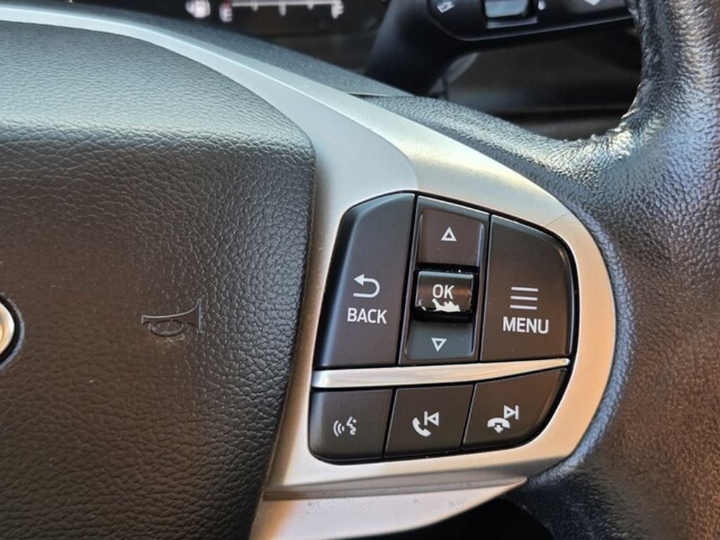 Used 2022 Ford Explorer Limited w/ Equipment Group 301A AWD/4WD image 25
