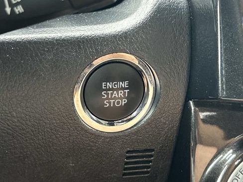 Used 2024 Toyota 4Runner TRD Off-Road AWD/4WD image 30