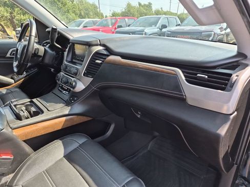 Used 2019 GMC Yukon XL Denali AWD/4WD image 43