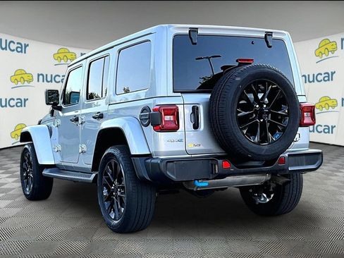 Used 2023 Jeep Wrangler Unlimited Sahara w/ Cold Weather Group AWD/4WD image 4