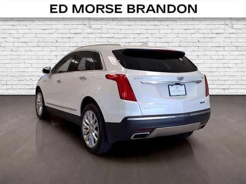 Used 2018 Cadillac XT5 Platinum w/ Driver Assist Package AWD/4WD image 3