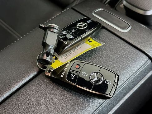 Used 2023 Mercedes-Benz GLA 35 AMG 4MATIC image 22