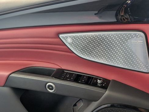 Used 2023 Maserati Grecale Modena AWD/4WD image 23