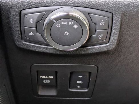 Used 2016 Ford F150 XLT w/ Equipment Group 302A Luxury image 12