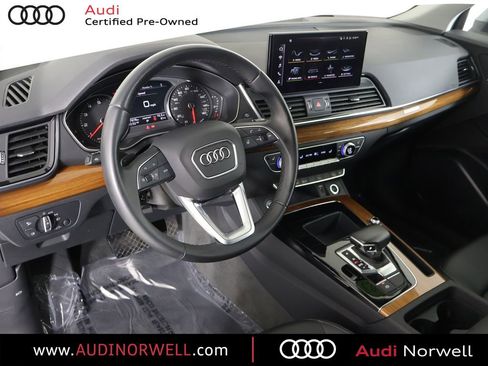 Certified 2023 Audi Q5 2.0T Premium w/ Convenience Package AWD/4WD image 2