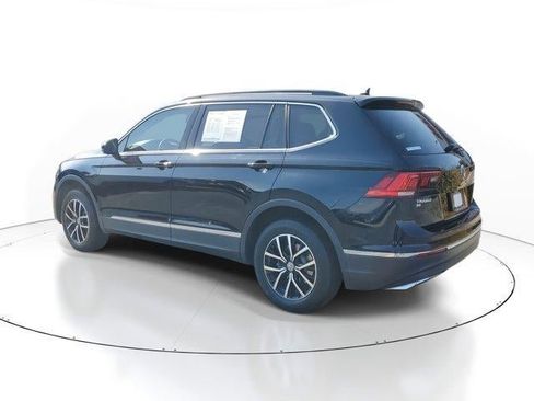 Used 2021 Volkswagen Tiguan SE image 4