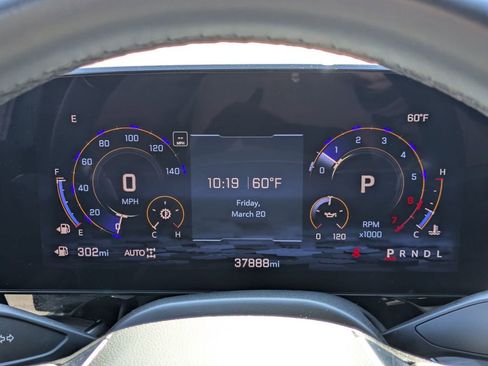 Used 2025 Chevrolet Tahoe Z71 AWD/4WD image 16