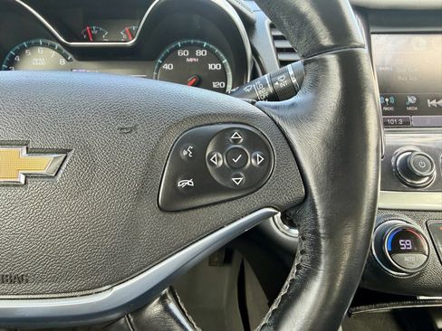 Used 2018 Chevrolet Impala LT image 19
