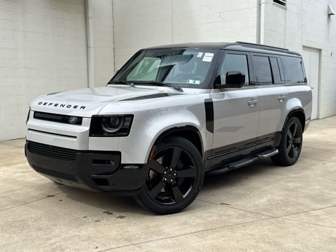 New 2026 Land Rover Defender 130 X-Dynamic SE AWD/4WD image 1
