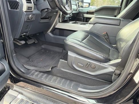 Used 2022 Ford F250 Lariat w/ Lariat Value Package image 9