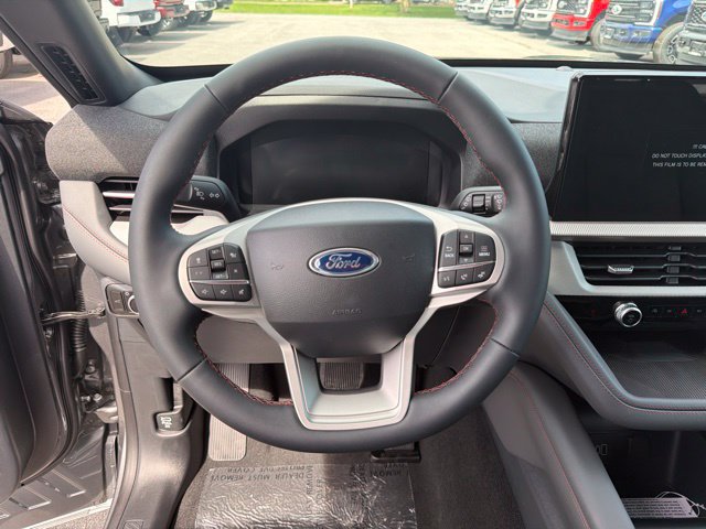 Used 2027 Ford Explorer Active AWD/4WD image 20