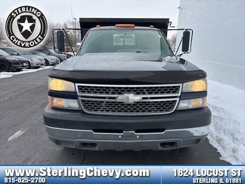 Used 2005 Chevrolet Silverado 3500 W/T image 8