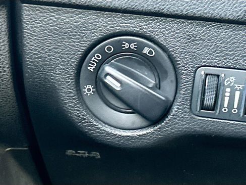 Used 2023 Dodge Charger SXT RWD image 33