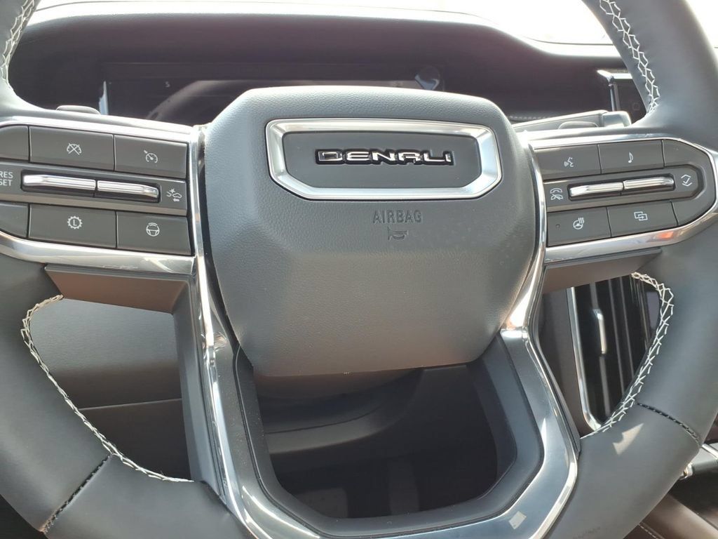 New 2026 GMC Acadia Denali Ultimate AWD/4WD image 17