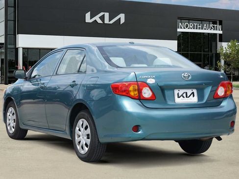 Used 2010 Toyota Corolla LE FWD image 4